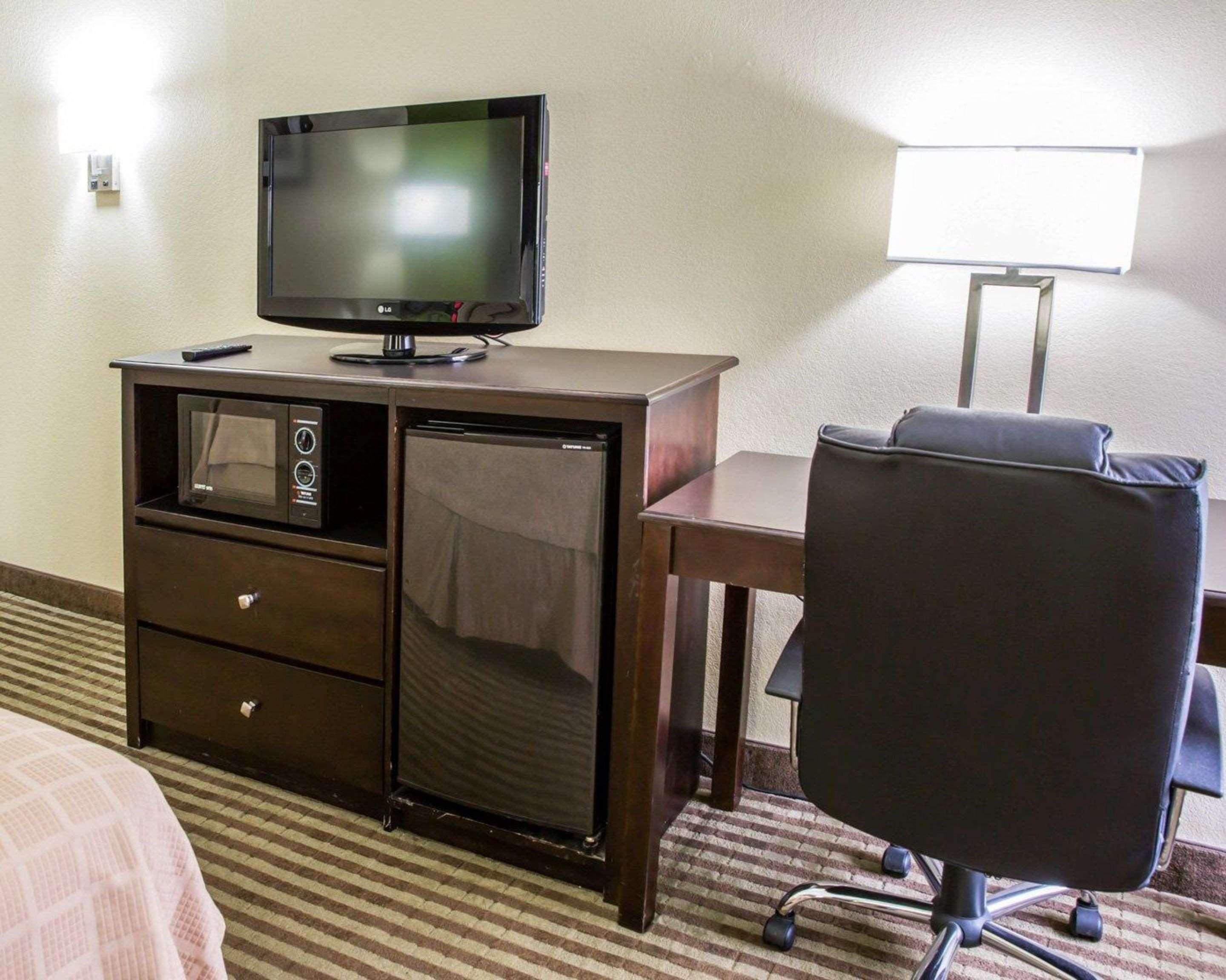 Quality Inn Jacksonville Near Camp Lejeune Ngoại thất bức ảnh