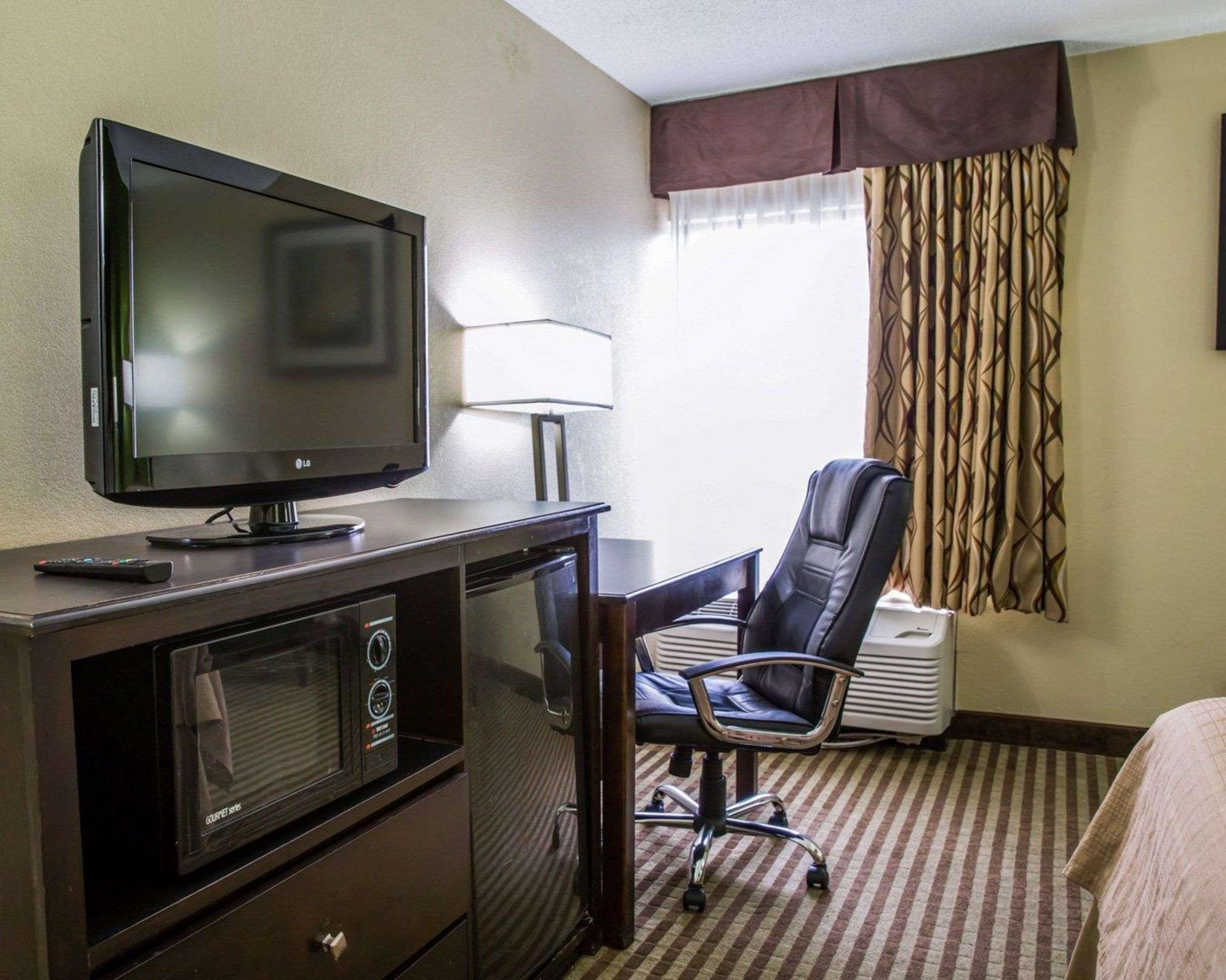 Quality Inn Jacksonville Near Camp Lejeune Ngoại thất bức ảnh