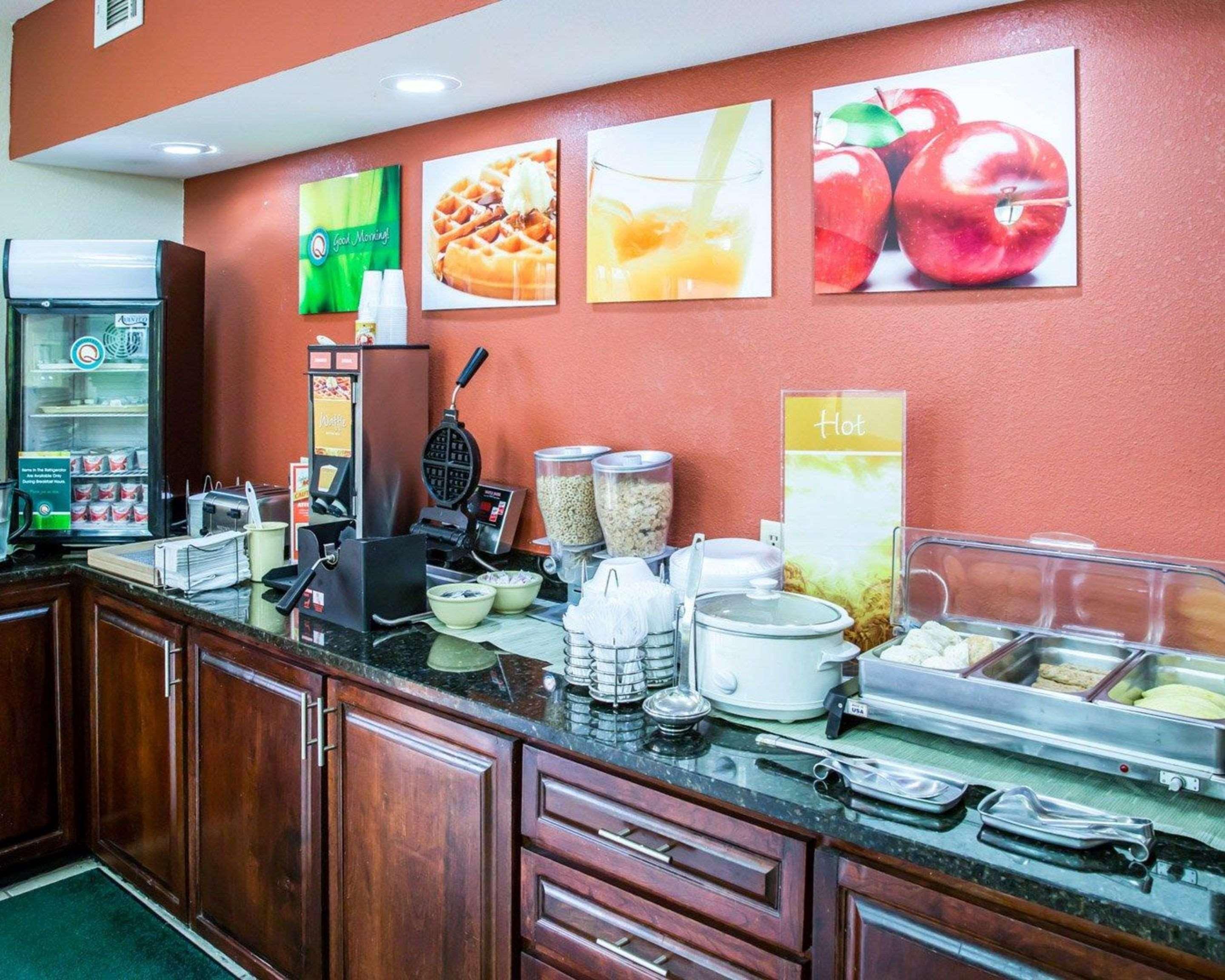 Quality Inn Jacksonville Near Camp Lejeune Ngoại thất bức ảnh