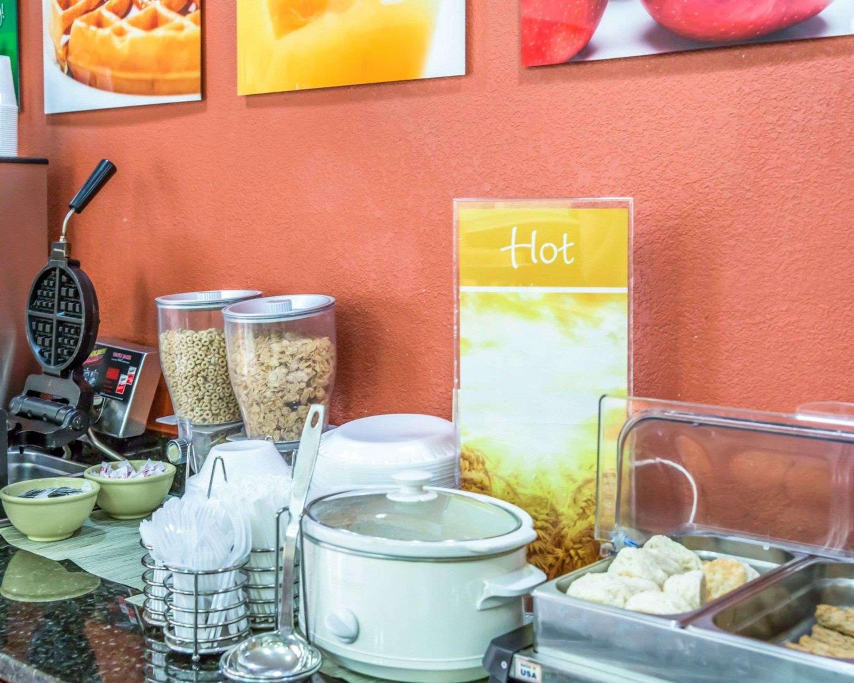Quality Inn Jacksonville Near Camp Lejeune Ngoại thất bức ảnh
